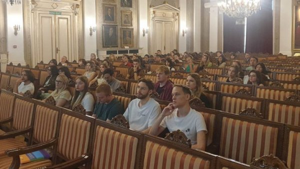 НЕДЕЉА ДОБРОДОШЛИЦЕ: Излети за стране студенте на Универзитету у Београду НЕДЕЉА ДОБРОДОШЛИЦЕ: Излети за стране студенте на Универзитету у Београду