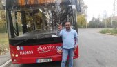 ВОЗАЧ ИЗ ШРИ ЛАНКЕ ВОЗИ БЕОГРАЂАНЕ: Људи су ме сјајно прихватили, можда и породицу доведем у Србију (ВИДЕО) ВОЗАЧ ИЗ ШРИ ЛАНКЕ ВОЗИ БЕОГРАЂАНЕ: Људи су ме сјајно прихватили, можда и породицу доведем у Србију (ВИДЕО)