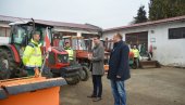 СОМБОРСКИ ПУТАРИ СПРЕМНИ ЗА СНЕГ: Механизација на располагању, соли има довољно СОМБОРСКИ ПУТАРИ СПРЕМНИ ЗА СНЕГ: Механизација на располагању, соли има довољно