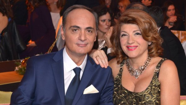 ОВО ЈЕ СИН БИЉАНЕ ЈЕВТИЋ И АЦЕ ИЛИЋА: Зна више песама од певача, обожава музику, а одлучио се за потпуно другачији посао ОВО ЈЕ СИН БИЉАНЕ ЈЕВТИЋ И АЦЕ ИЛИЋА: Зна више песама од певача, обожава музику, а одлучио се за потпуно другачији посао