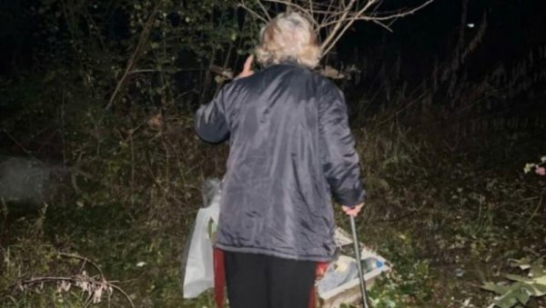ЗАР МОЈУ МАЈКУ ДА ХАПСЕ ЗБОГ ДРОГЕ? Син Наде В. (78) код које је полиција пронашла ранац са 400 грама амфетамина, за Новости ЗАР МОЈУ МАЈКУ ДА ХАПСЕ ЗБОГ ДРОГЕ? Син Наде В. (78) код које је полиција пронашла ранац са 400 грама амфетамина, за Новости