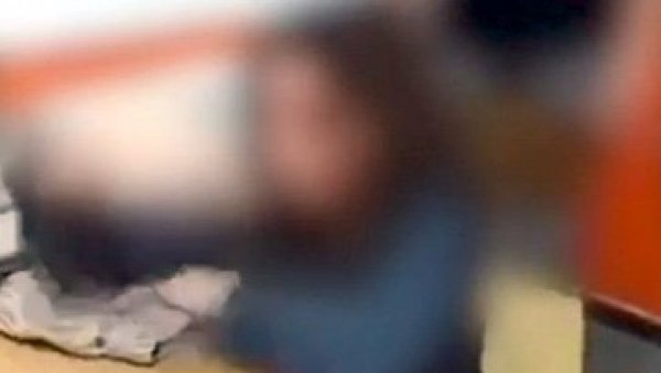 НОВОСТИ САЗНАЈУ: После инцидента у Техничкој школи у Трстенику – Професорка дала изјаву у трстеничкој полицији (ФОТО/ВИДЕО) НОВОСТИ САЗНАЈУ: После инцидента у Техничкој школи у Трстенику – Професорка дала изјаву у трстеничкој полицији (ФОТО/ВИДЕО)