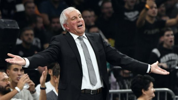 СВЕ ОСТАЛО ЈЕ МАЊЕ ВАЖНО! Жељко Обрадовић о непријатним сценама у Морачи током меча Будућност - Партизан СВЕ ОСТАЛО ЈЕ МАЊЕ ВАЖНО! Жељко Обрадовић о непријатним сценама у Морачи током меча Будућност - Партизан