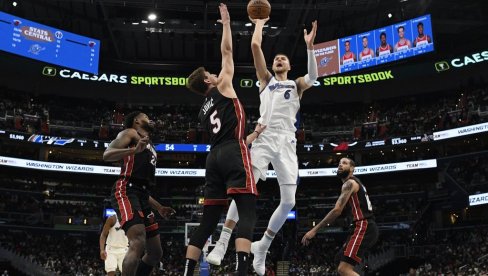 NBA JE ZA SRBINA NOĆNA MORA: Šetaju ga iz dana u dan... NBA JE ZA SRBINA NOĆNA MORA: Šetaju ga iz dana u dan...