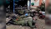 УЗНЕМИРУЈУЋИ СНИМАК ИЗ УКРАЈИНЕ: Да ли су руски војници убијени након предаје? (ВИДЕО) УЗНЕМИРУЈУЋИ СНИМАК ИЗ УКРАЈИНЕ: Да ли су руски војници убијени након предаје? (ВИДЕО)