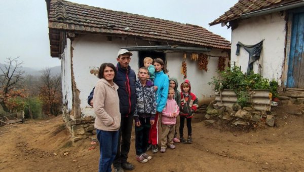 ЖИВОТ ТЕЖАК КАО БИТКА НА КОШАРАМА: Муке борца Живојина и његове породице - са шесторо деце живи без струје и воде ЖИВОТ ТЕЖАК КАО БИТКА НА КОШАРАМА: Муке борца Живојина и његове породице - са шесторо деце живи без струје и воде