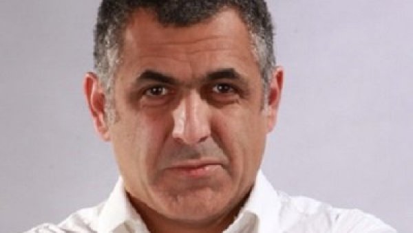 У ИРАНУ ЈЕ ФИЛМ ОЗБИЉНА СТВАР! Мани Хагиги, редитељ У ИРАНУ ЈЕ ФИЛМ ОЗБИЉНА СТВАР! Мани Хагиги, редитељ