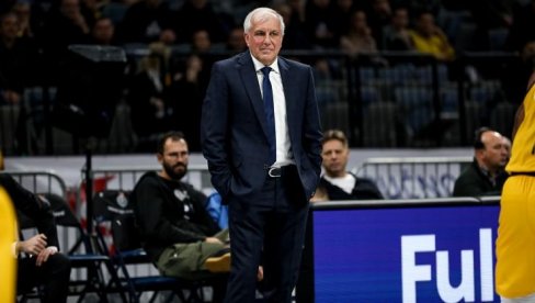 NEMA VRAĆANJA NA STARO, SAMO GLEDAMO NAPRED, SREĆA JE U NAŠIM RUKAMA: Trener Obradović pred meč sa Albom NEMA VRAĆANJA NA STARO, SAMO GLEDAMO NAPRED, SREĆA JE U NAŠIM RUKAMA: Trener Obradović pred meč sa Albom