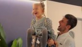OVO NEMA CENU: Pogledajte kako je Tara Đoković sa tatom raznežila planetu (VIDEO) OVO NEMA CENU: Pogledajte kako je Tara Đoković sa tatom raznežila planetu (VIDEO)