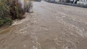 РАСТЕ ВОДОСТАЈ ЛИМА И ИБРА: Упозорење РХМЗ - наредна 24 сата су критична РАСТЕ ВОДОСТАЈ ЛИМА И ИБРА: Упозорење РХМЗ - наредна 24 сата су критична