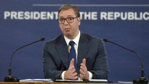POZIVAM SVE GRAĐANE NAŠE ZEMLJE... Predsednik Aleksandar Vučić se obratio naciji zbog fudbalske reprezentacije Srbije