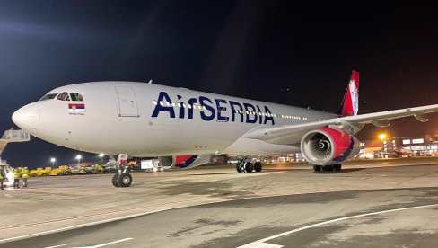DRAMA U AVIONU IZ SRBIJE: Let iz Beograda do Londona prinudno sleteo u Prag DRAMA U AVIONU IZ SRBIJE: Let iz Beograda do Londona prinudno sleteo u Prag