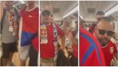 НАРАВНО ДА СУ ТО РАДИЛИ: Српски навијачи ушли у метро у Дохи, а тамо... (ВИДЕО) НАРАВНО ДА СУ ТО РАДИЛИ: Српски навијачи ушли у метро у Дохи, а тамо... (ВИДЕО)