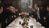 VUČIĆ PRIREDIO SVEČANI RUČAK ZA ALIJEVA: Zdravica za prijateljstvo i budućnost VUČIĆ PRIREDIO SVEČANI RUČAK ZA ALIJEVA: Zdravica za prijateljstvo i budućnost