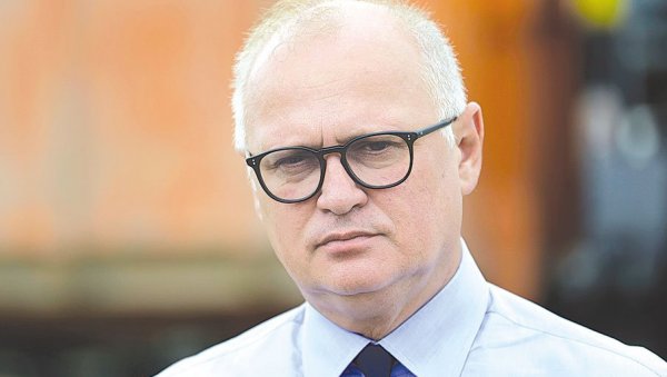 НАПАДАЈУ МЕ СИМПАТИЗЕРИ ЈЕРЕМИЋА: Весић оштро одговорио Вуку - Албанци са КиМ су му најзахвалнији НАПАДАЈУ МЕ СИМПАТИЗЕРИ ЈЕРЕМИЋА: Весић оштро одговорио Вуку - Албанци са КиМ су му најзахвалнији