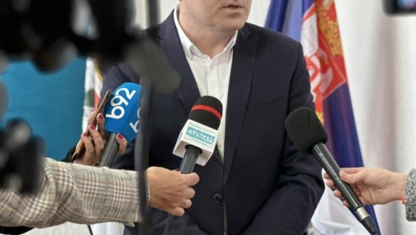НОВАЦ ДОБИЛЕ 143 ПОРОДИЦЕ: Унапређење енергетске ефикасности у општини Бачка Паланка НОВАЦ ДОБИЛЕ 143 ПОРОДИЦЕ: Унапређење енергетске ефикасности у општини Бачка Паланка
