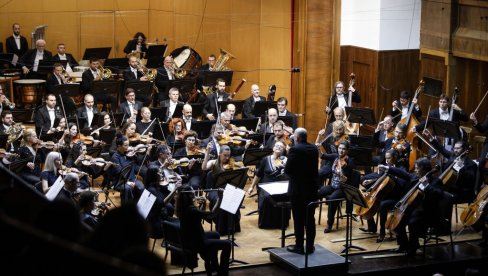 MAGIJA DŽINGIS KANA: Beogradska filharmonija premijerno izvela delo Dušana Radića MAGIJA DŽINGIS KANA: Beogradska filharmonija premijerno izvela delo Dušana Radića