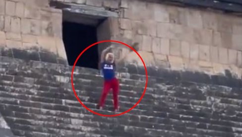 RUGALA SE ISPRED HRAMA: Ono što je usledilo pamtiće ceo život (VIDEO) RUGALA SE ISPRED HRAMA: Ono što je usledilo pamtiće ceo život (VIDEO)