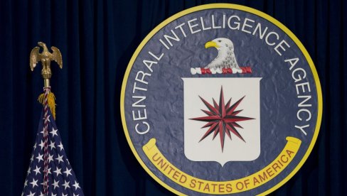 SPREMAJU SE ČISTKE U CIA I FBI: Radnicima ponuđene otpremine uz osam plata, federalci na meti zbog nereda u Kapitolu SPREMAJU SE ČISTKE U CIA I FBI: Radnicima ponuđene otpremine uz osam plata, federalci na meti zbog nereda u Kapitolu