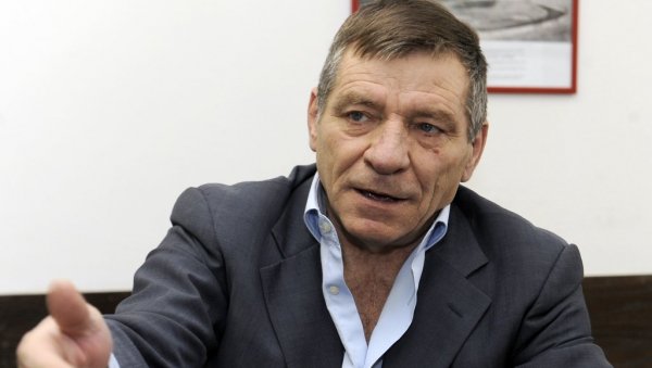 ЛЕГЕНДИ ЗВЕЗДЕ ПРЕСАЂЕНО СРЦЕ: Откривени детаљи операције Милоша Шестића ЛЕГЕНДИ ЗВЕЗДЕ ПРЕСАЂЕНО СРЦЕ: Откривени детаљи операције Милоша Шестића