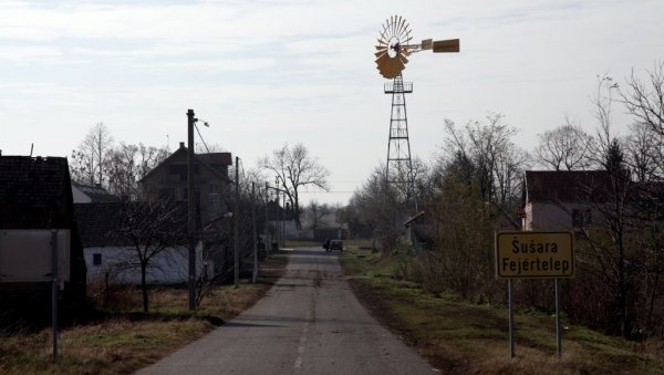АЈФЕЛ КОНСТРУИСАО ВЕТРЕЊАЧУ У ШУШАРИ: Да ли сте знали - Село код Вршца имало водовод пре Париза (ФОТО) АЈФЕЛ КОНСТРУИСАО ВЕТРЕЊАЧУ У ШУШАРИ: Да ли сте знали - Село код Вршца имало водовод пре Париза (ФОТО)