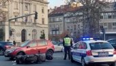 MOTOCIKLISTI SE BORE ZA ŽIVOT: Teška saobraćajna nesreća kod Vukovog spomenika MOTOCIKLISTI SE BORE ZA ŽIVOT: Teška saobraćajna nesreća kod Vukovog spomenika