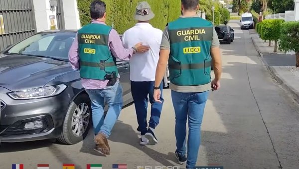 ПОХАПШЕНИ ВРАЧАРЦИ БИЛИ ДЕО СУПЕРКАРТЕЛА: Огласио се Европол поводом разбијања кокаинске екипе ПОХАПШЕНИ ВРАЧАРЦИ БИЛИ ДЕО СУПЕРКАРТЕЛА: Огласио се Европол поводом разбијања кокаинске екипе