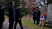 PREDSEDNIK VUČIĆ POLOŽIO VENAC NA SPOMENIK STRADALIM JUGOSLOVENIMA: Aleksandar Vučić obeležio stradanje Srba u logorima u Norveškoj