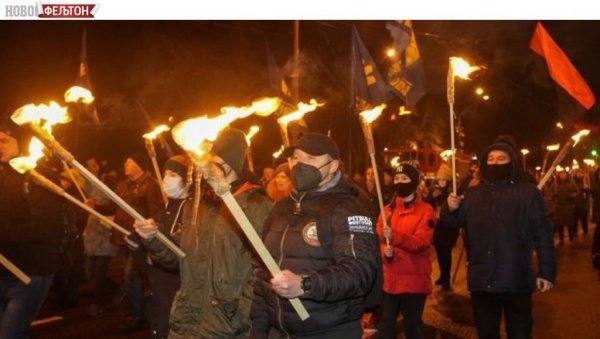 ФЕЉТОН: РАЂАЊЕ „ЕВРОМАЈДАНА“ И ЗАЧЕЋЕ ВЕЛИКОГ ЗЛА - Нацисти из Украјине су за Запад били „новорођени борци за демократију“ ФЕЉТОН: РАЂАЊЕ „ЕВРОМАЈДАНА“ И ЗАЧЕЋЕ ВЕЛИКОГ ЗЛА - Нацисти из Украјине су за Запад били „новорођени борци за демократију“