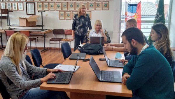 НЕУБЕЛЕЖЕНО 200.000 ГРАЂАНА: Новости истражују које су последице различито мотивисаних бојкота пописа становништва НЕУБЕЛЕЖЕНО 200.000 ГРАЂАНА: Новости истражују које су последице различито мотивисаних бојкота пописа становништва