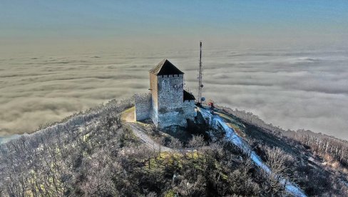 ZIMA ZATVORILA VRŠAČKU KULU: Posete će ponovo biti moguće na proleće ZIMA ZATVORILA VRŠAČKU KULU: Posete će ponovo biti moguće na proleće
