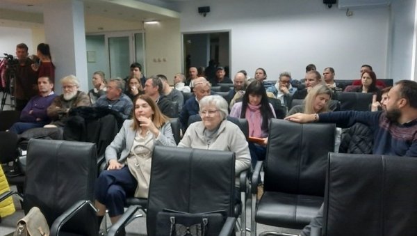 БИТИ ГЛАСНИЈИ И ОД ГЛУВОЋЕ: У Крушевцу одржана седница Националног савеза особа са инвалидитетом БИТИ ГЛАСНИЈИ И ОД ГЛУВОЋЕ: У Крушевцу одржана седница Националног савеза особа са инвалидитетом