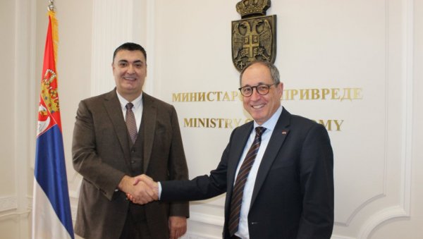 БАСТА ЗАХВАЛАН НА ПОДРШЦИ КОЈУ ПРУЖАЈУ ШВАЈЦАРЦИ: Састанак са амбасадором Шмидом о новим улагањима и женском предузетништву БАСТА ЗАХВАЛАН НА ПОДРШЦИ КОЈУ ПРУЖАЈУ ШВАЈЦАРЦИ: Састанак са амбасадором Шмидом о новим улагањима и женском предузетништву
