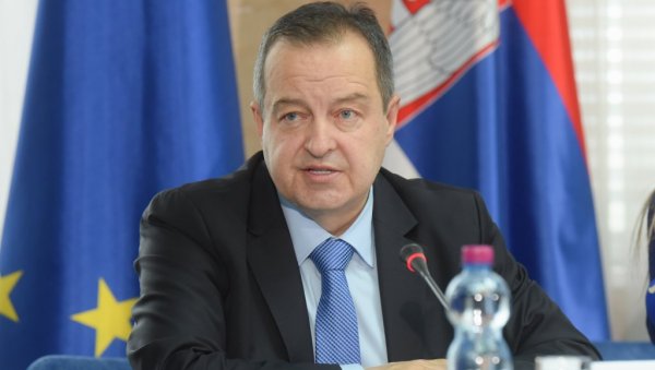 ТО ЈЕ ВЕЛИКА ПОМОЋ: Дачић - У Србији 6.700 избегличких породица решило стамбено питање ТО ЈЕ ВЕЛИКА ПОМОЋ: Дачић - У Србији 6.700 избегличких породица решило стамбено питање