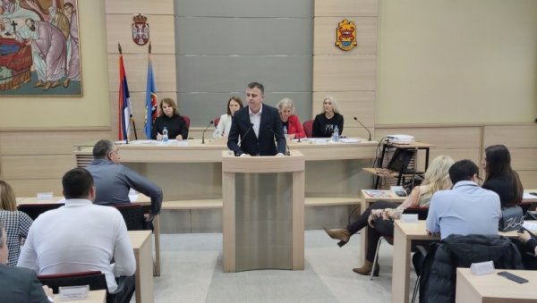 ВИШАК ОД 30 МИЛИОНА:У Пироту одржана седница Скупштине града ВИШАК ОД 30 МИЛИОНА:У Пироту одржана седница Скупштине града