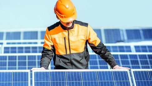 SMANJITE RAČUNE ZA STRUJU ZA 10 ODSTO: Privreda zainteresovana  za ugradnju solarnih panela