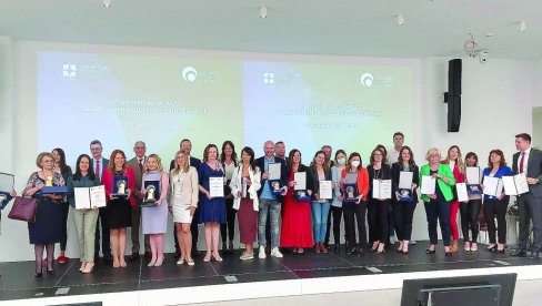 ZA ONE KOJI POŠTUJU ETIKU I ZAPOSLENE: Otvoren deveti konkurs za Nacionalnu nagradu Đorđe Vajfert 2022 ZA ONE KOJI POŠTUJU ETIKU I ZAPOSLENE: Otvoren deveti konkurs za Nacionalnu nagradu Đorđe Vajfert 2022