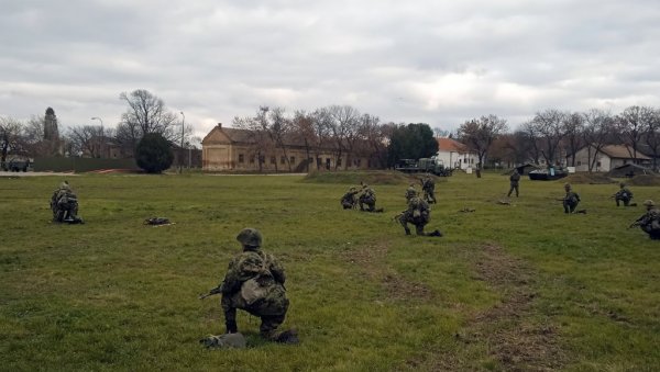 ПРОВЕРА ОБУЧЕНОСТИ ВОЈНИКА: Септембарска генерација на тесту ПРОВЕРА ОБУЧЕНОСТИ ВОЈНИКА: Септембарска генерација на тесту