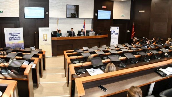 РАЗВОЈ У СВИМ СФЕРАМА: Започет процес израде седмогодишњег Плана развоја Краљева РАЗВОЈ У СВИМ СФЕРАМА: Започет процес израде седмогодишњег Плана развоја Краљева
