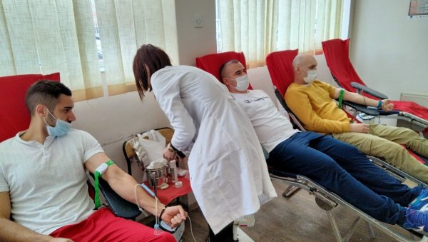 ОДЛИЧАН ОДЗИВ ДАВАЛАЦА КРВИ:Акација добровољног давања крви у Бабушници ОДЛИЧАН ОДЗИВ ДАВАЛАЦА КРВИ:Акација добровољног давања крви у Бабушници
