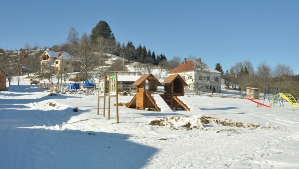 ОДОБРЕНО 36 ПРОЈЕКАТА: Расподељена новца за развој сеоског туризма у краљевачком крају ОДОБРЕНО 36 ПРОЈЕКАТА: Расподељена новца за развој сеоског туризма у краљевачком крају
