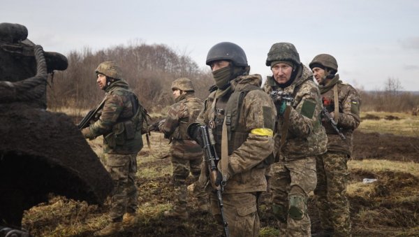 БУГАРСКИ ПАРЛАМЕНТ ОДОБРИО ЛИСТУ НАОРУЖАЊА: Софија први пут шаље војну помоћ Кијеву БУГАРСКИ ПАРЛАМЕНТ ОДОБРИО ЛИСТУ НАОРУЖАЊА: Софија први пут шаље војну помоћ Кијеву
