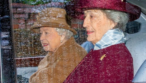 РАСИЗАМ У БАКИНГЕМСКОЈ ПАЛАТИ: Лејди Сузан Хаси поднела оставку на место дворске даме РАСИЗАМ У БАКИНГЕМСКОЈ ПАЛАТИ: Лејди Сузан Хаси поднела оставку на место дворске даме