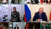 SNIMLJENA STRAŠNA SCENA TOKOM RAZGOVORA SA PUTINOM: Usred konferencije padale rakete, evo šta je uradio veteran iz Donbasa (VIDEO)