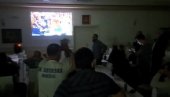 НИКШИЋ СЛАВИ ГОЛОВЕ „ОРЛОВА“: И у Црној Гори навијају за фудбалере Србије (ВИДЕО) НИКШИЋ СЛАВИ ГОЛОВЕ „ОРЛОВА“: И у Црној Гори навијају за фудбалере Србије (ВИДЕО)