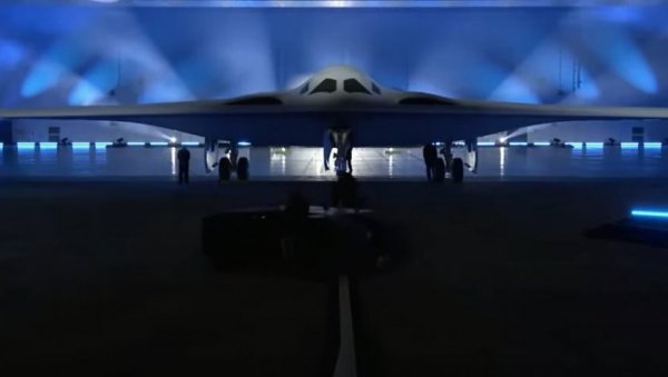 Б-21 ПРАВЉЕН ЗА РАТ КИНОМ: Окосница бомбардерске команде ће бити замењена ако не буде могао да се носи са новим могућностима Б-21 ПРАВЉЕН ЗА РАТ КИНОМ: Окосница бомбардерске команде ће бити замењена ако не буде могао да се носи са новим могућностима
