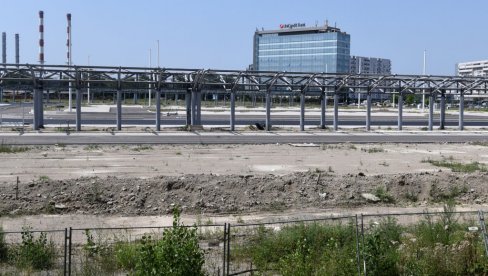 PROLONGIRAN KRAJ IZGRADNJE ČVORIŠTA U NOVOBEOGRADSKOM BLOKU 42: Autobuska stanica gotova za dva meseca PROLONGIRAN KRAJ IZGRADNJE ČVORIŠTA U NOVOBEOGRADSKOM BLOKU 42: Autobuska stanica gotova za dva meseca