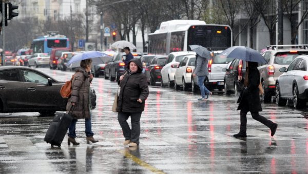 ЦИКЛОН ИЗ ЕВРОПЕ ДОНОСИ ХЛАДНИ ФРОНТ У СРБИЈУ: Драматична промена времена најављује значајно погоршање