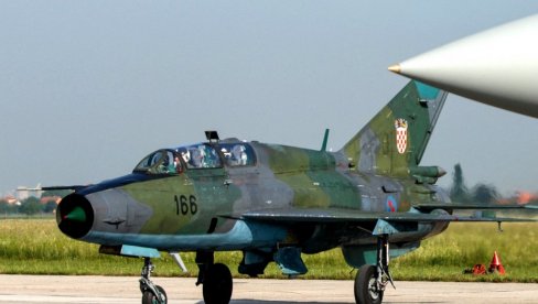 ХРВАТСКИ МИГ-21 ПРЕСРЕО НЕПОЗНАТИ АВИОН: Ушли су наш ваздушни простор ХРВАТСКИ МИГ-21 ПРЕСРЕО НЕПОЗНАТИ АВИОН: Ушли су наш ваздушни простор
