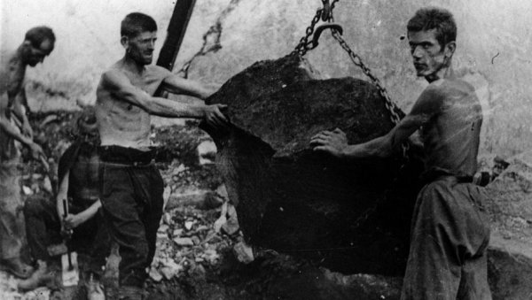 ГОЛГОТА СРБА НА ХЛАДНОМ СЕВЕРУ: И Норвешка на листи препоручених локација за школска путовања ГОЛГОТА СРБА НА ХЛАДНОМ СЕВЕРУ: И Норвешка на листи препоручених локација за школска путовања